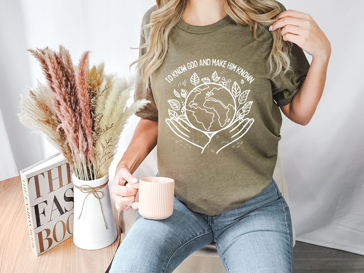 To know God and make Him known T-shirt